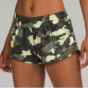 💚 Lululemon Athletica Camo Athletic Shorts - Green design Size 6